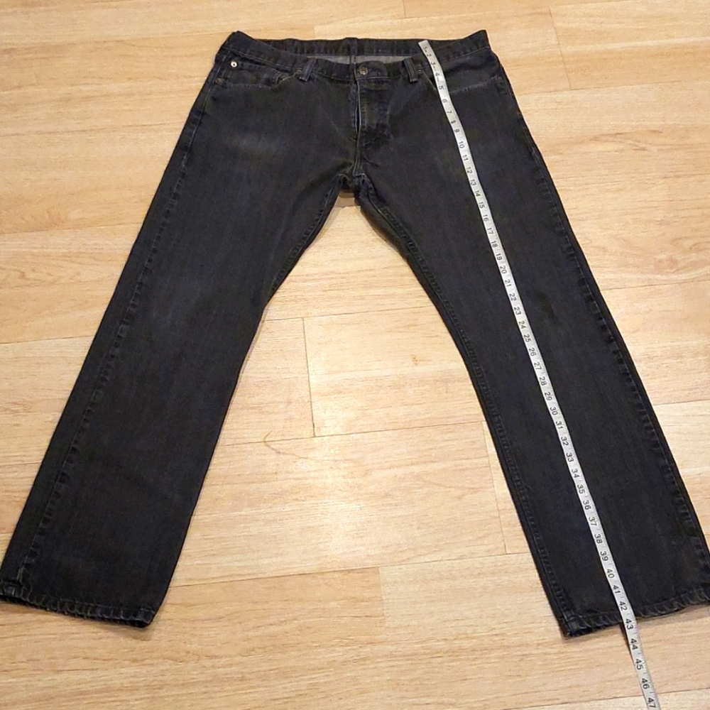 LEVI'S 514 JEANS